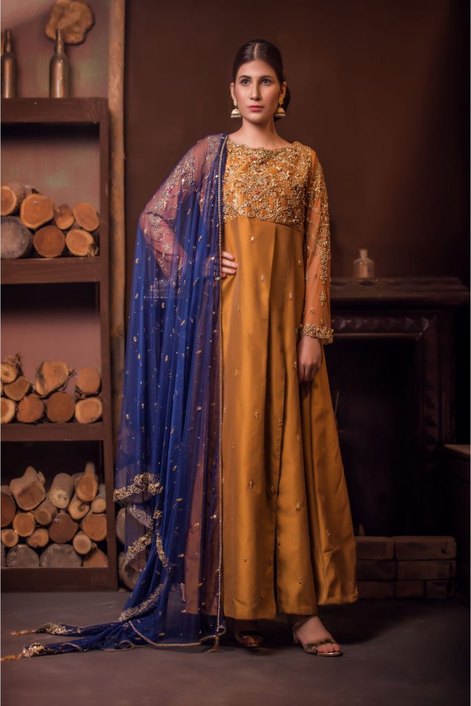 Buy Exclusive MUSAtard And Navy Blue Bridal Wear – Aqbd01 Online In USA, Uk & Pakistan - 04