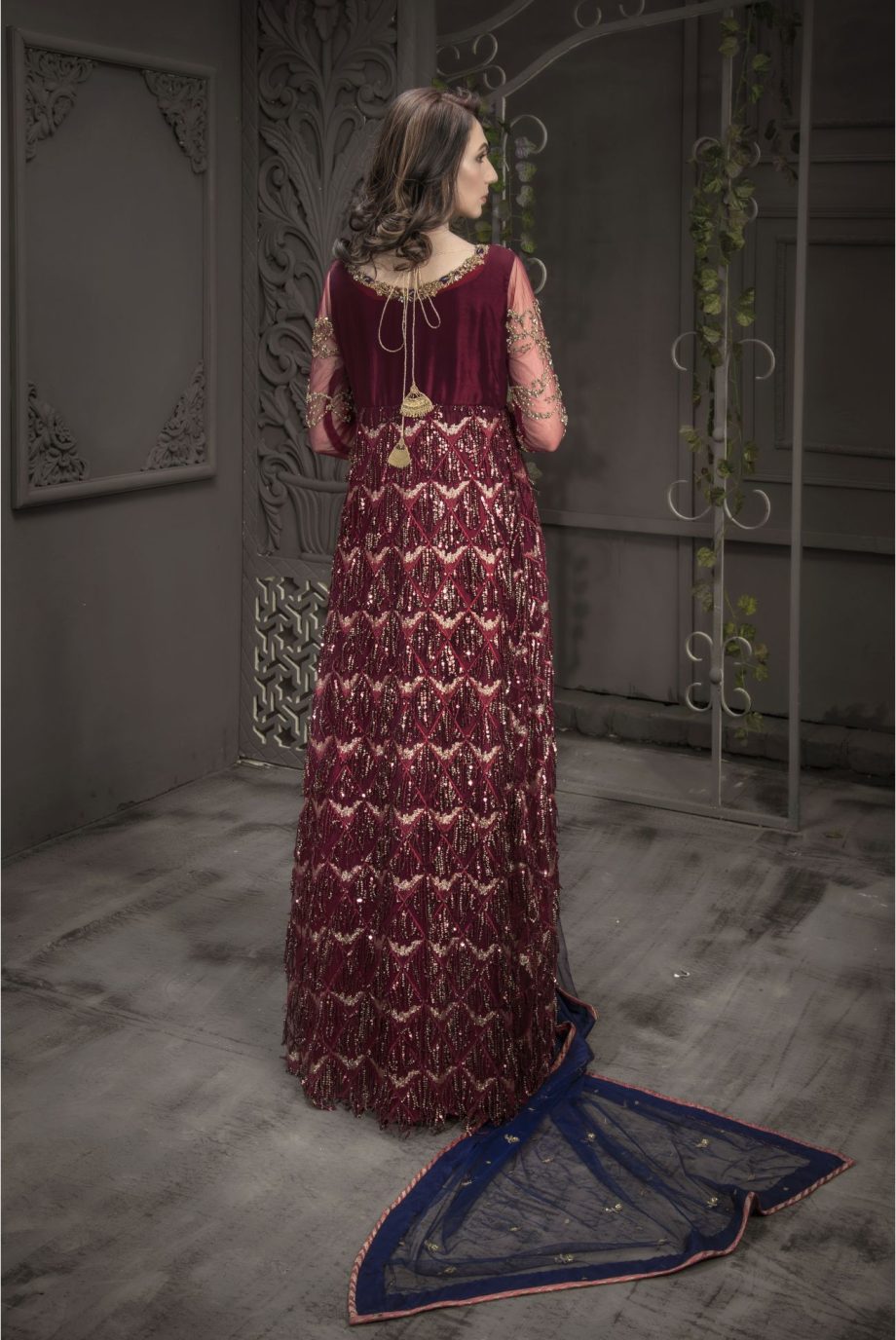 Buy Exclusive Maroon And Blue Bridal Wear – Aqbd05 Online In USA, Uk & Pakistan - 03