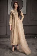 Buy Exclusive Rose Gold Bridal Wear – Aqbd08 Online In USA, Uk & Pakistan