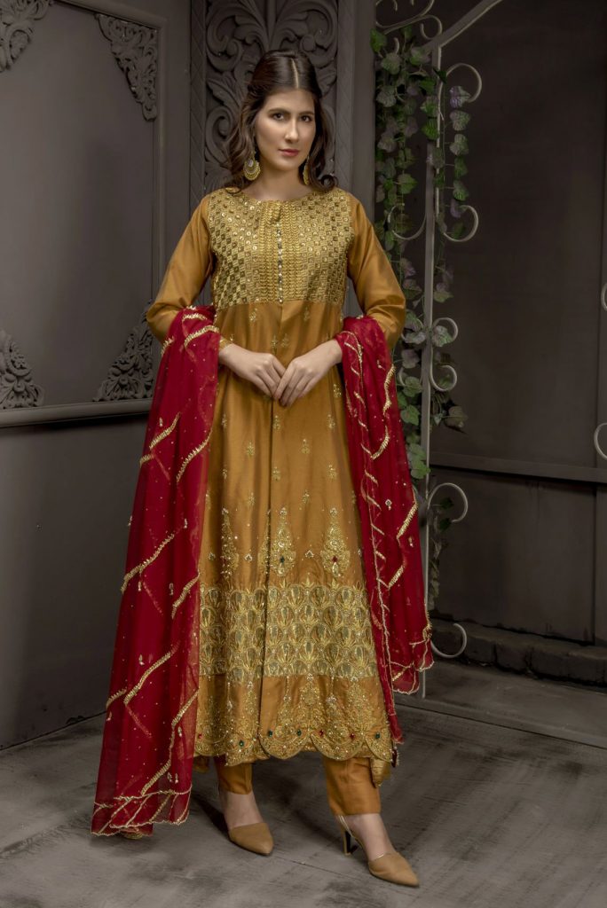 Buy Exclusive MUSAtard And Maroon Bridal Wear – Sabd218 Online In USA, Uk & Pakistan