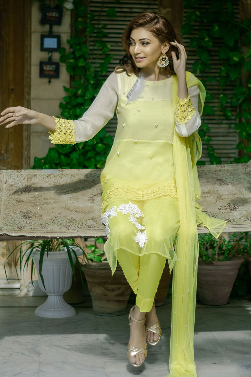 Buy Exclusive Yellow Party Wear – Aqs262 Online In USA, Uk & Pakistan - 01