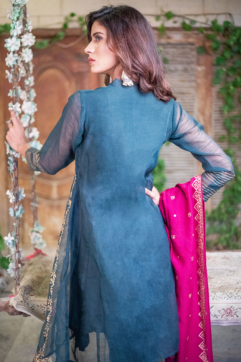 strapless open back dress NUREH BLACK ZARBISH LUXURY SILK COLLECTION| PARTY WEAR| TOP PAKISTANI   Shaebiz Collection