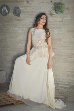 IVORY AND GOLD LUXURY PRET