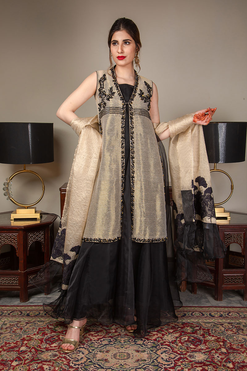 Buy Exclusive Gold And Black Luxury Pret – Sds489 Online In USA, Uk & Pakistan - 06
