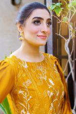 EXCLUSIVE MUSTARD AND GOLDEN LUXURY PRET 2021